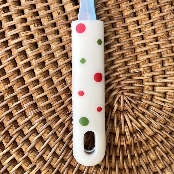 Temptations by Tara Red and Green Polka Dot Serving Spoon New - Picture 4 of 4